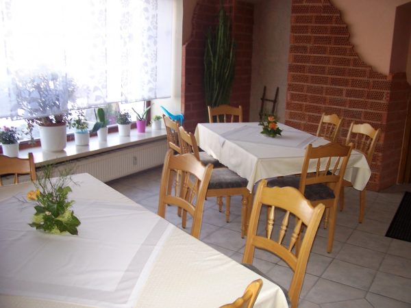 Cafe Bar Losburg Restaurant