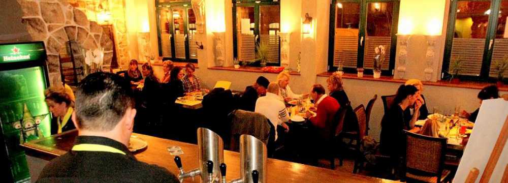 ZUCKELHÄUSER BRASSERIE - Restaurant & Sportsbar