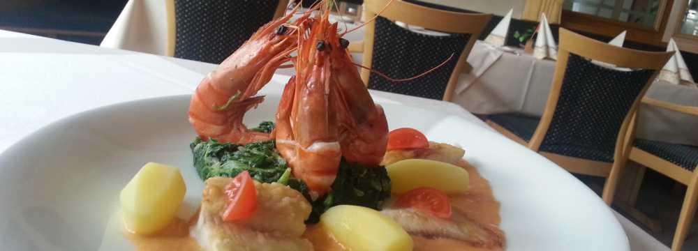 Luckai Hotel & Restaurant