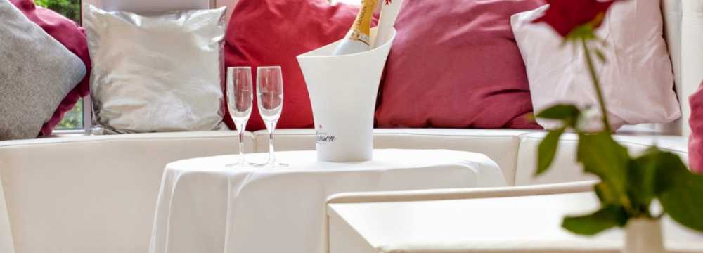 white lounge