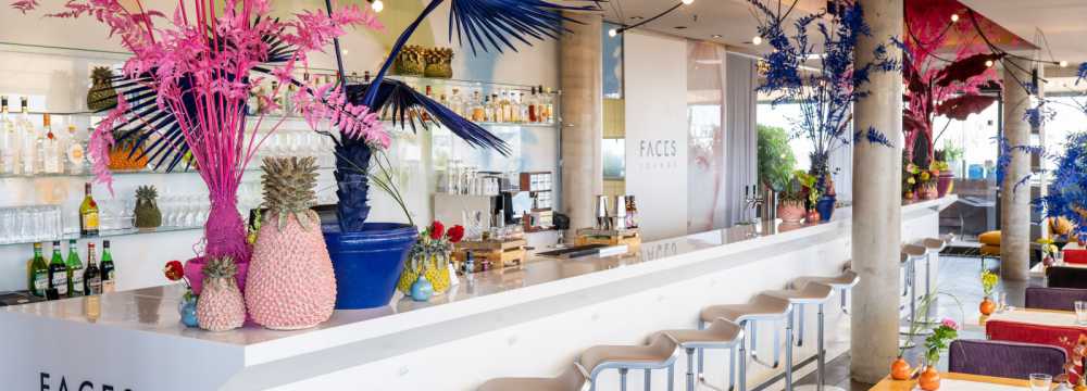 FACES Lounge