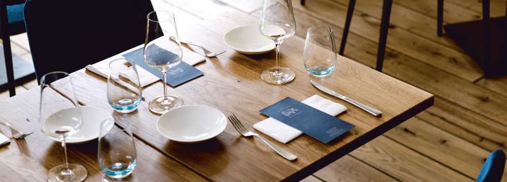 1515 RHINOCERVS Fine Dining Restaurant