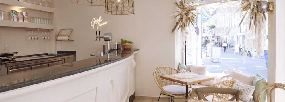 YAM Cafe & Deli