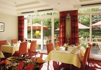 Logo Lindner Hotel Rhein Residence